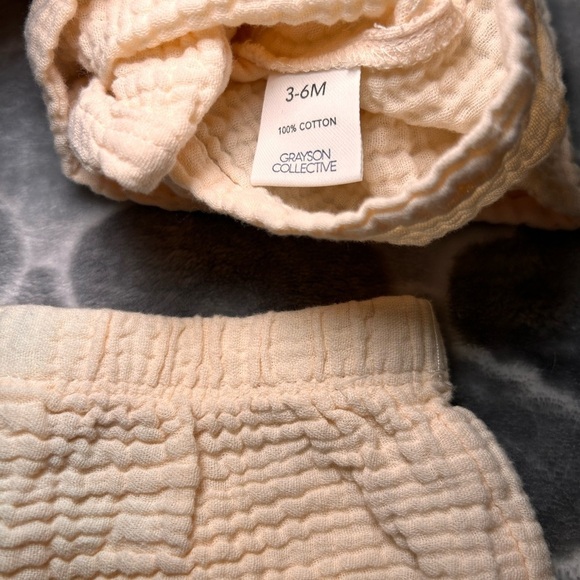 Grayson Collective 2-Piece Baby Girl Matching Outfit- Peachy Pink/ Size 3-6M - Picture 4 of 6